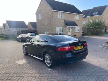 Used Jaguar XE 2017 for sale - 78229844: Photo