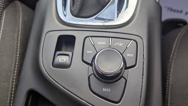 Used Vauxhall Insignia 2011 for sale - 76249404: Photo 17