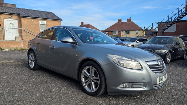 Used Vauxhall Insignia 2011 for sale - 76249404: Photo 1