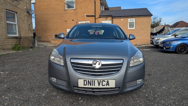 Used Vauxhall Insignia 2011 for sale - 76249404: Photo 2