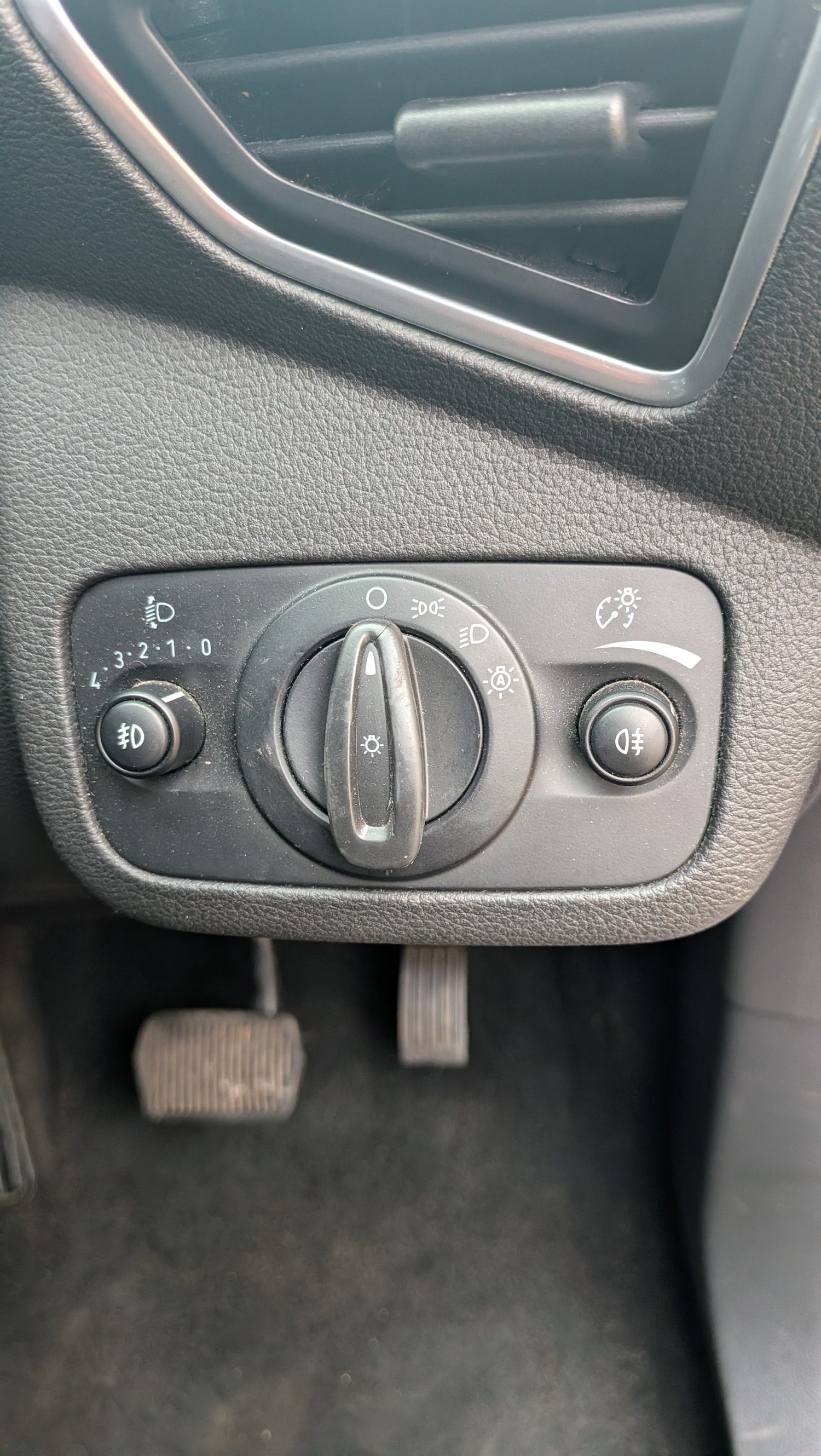 Used Ford Kuga 2015 for sale - 77797051: Photo 33