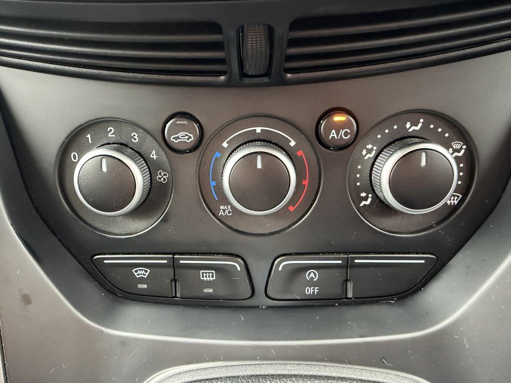 Used Ford Kuga 2015 for sale - 77673654: Photo 25