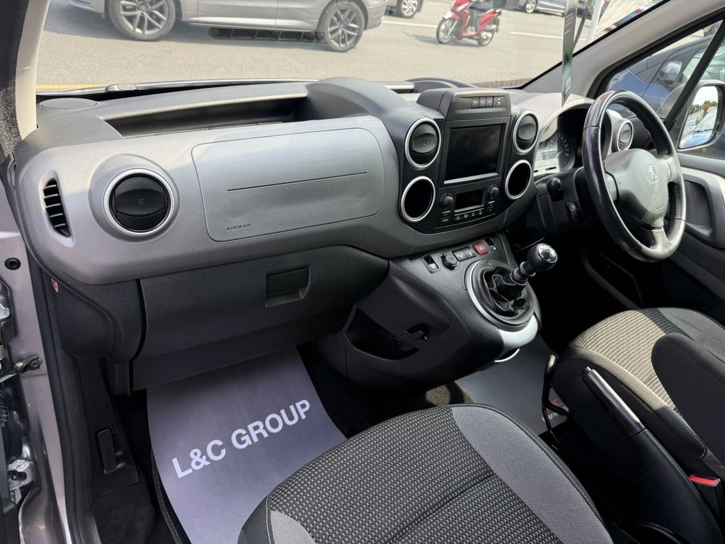 Used Peugeot Partner Tepee 2017 for sale - 76469959: Photo 11