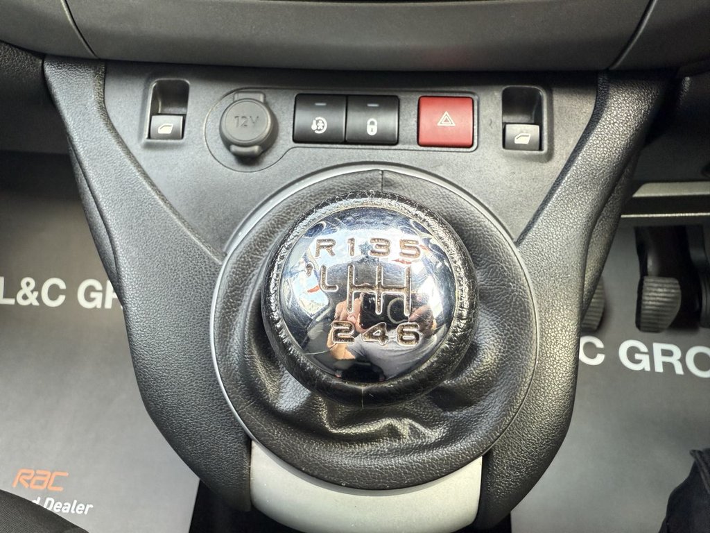 Used Peugeot Partner Tepee 2017 for sale - 76469959: Photo 26