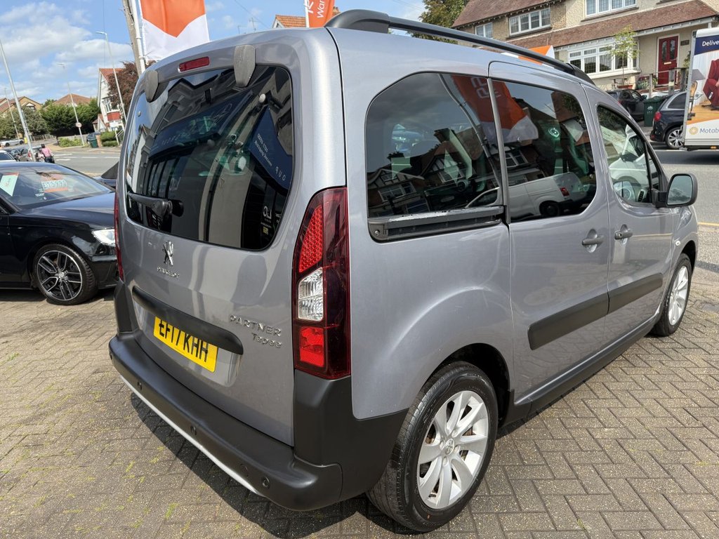 Used Peugeot Partner Tepee 2017 for sale - 76469959: Photo 9