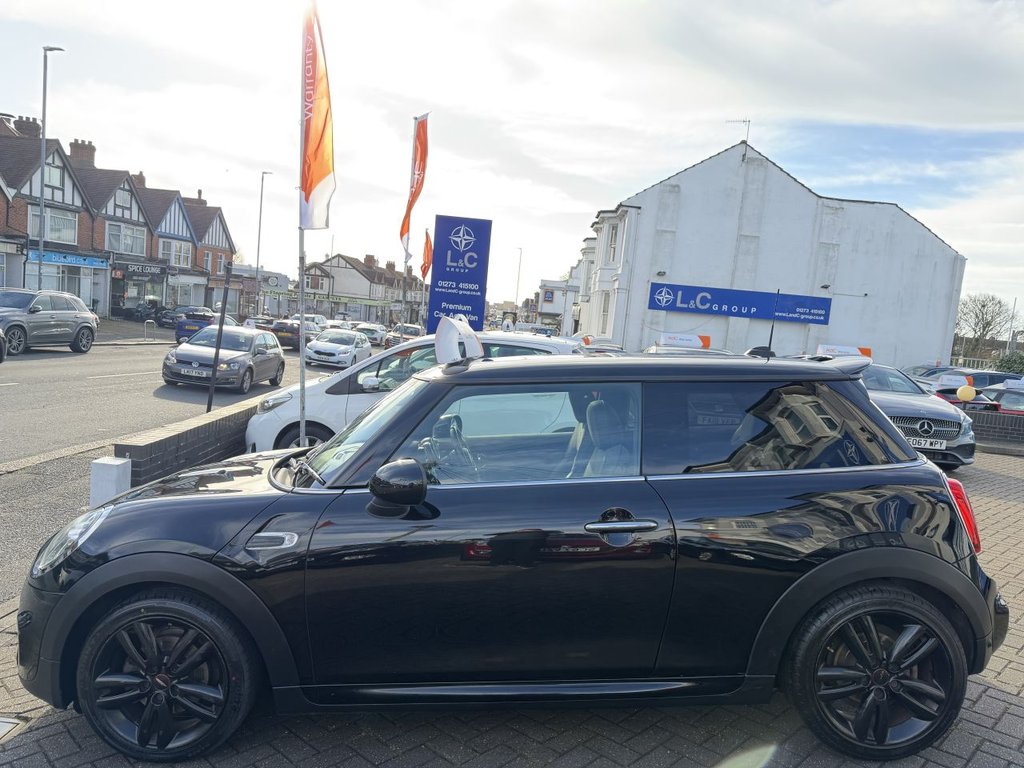 Used MINI Hatch 2018 for sale - 77355720: Photo 6