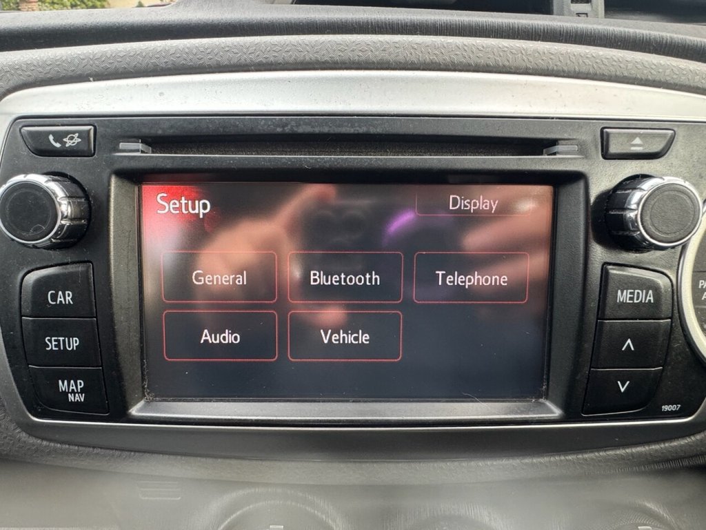 Used Toyota Yaris 2013 for sale - 76419986: Photo 19