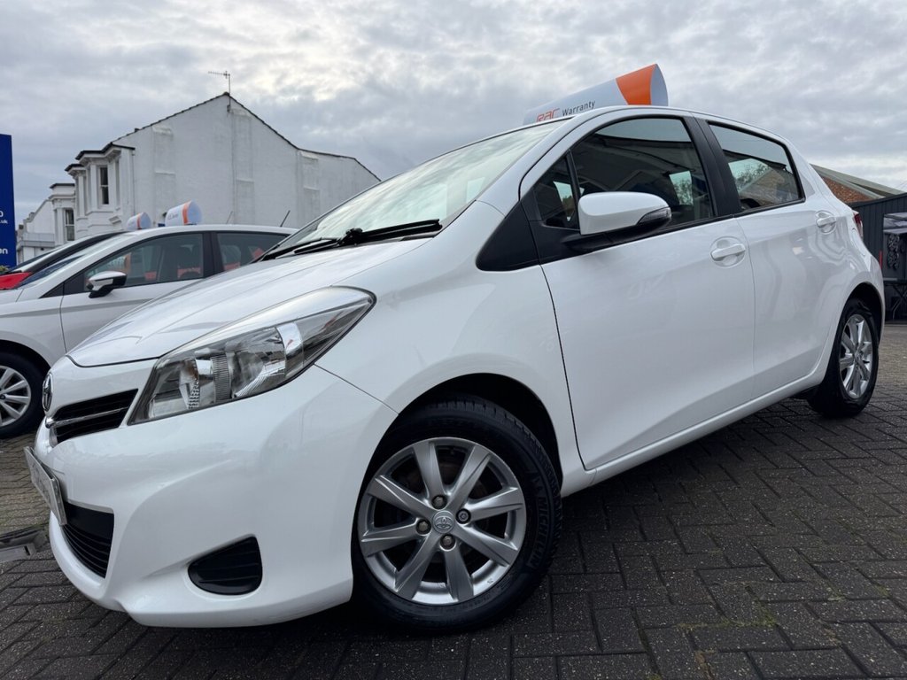 Used Toyota Yaris 2013 for sale - 76419986: Photo 2