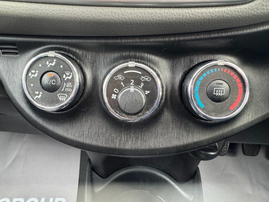 Used Toyota Yaris 2013 for sale - 76419986: Photo 20