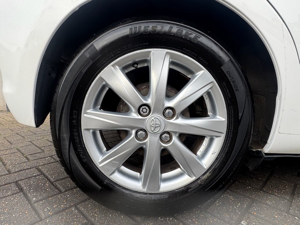 Used Toyota Yaris 2013 for sale - 76419986: Photo 29