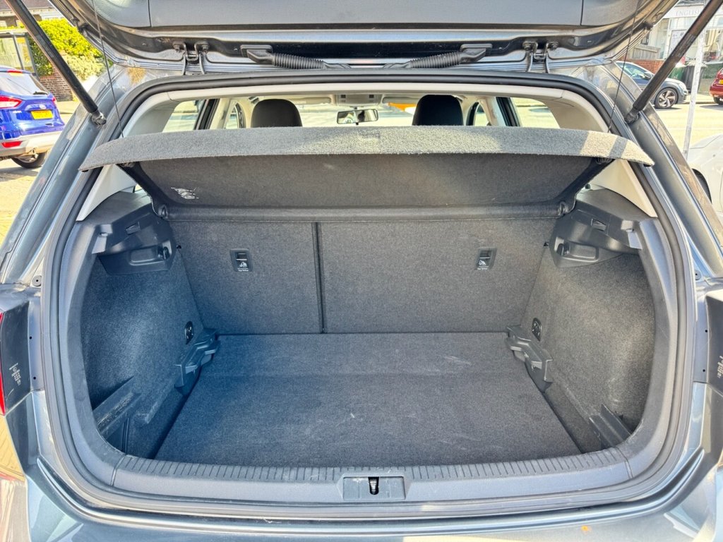 Used Volkswagen Golf 2017 for sale - 77995373: Photo 12