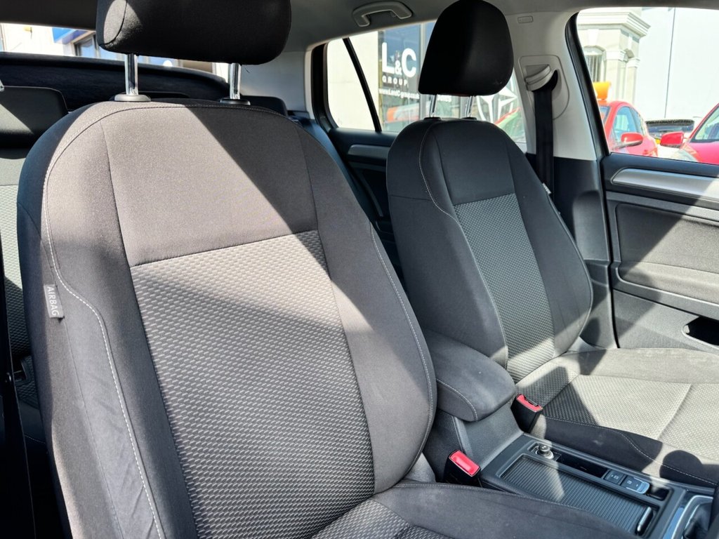 Used Volkswagen Golf 2017 for sale - 77995373: Photo 20