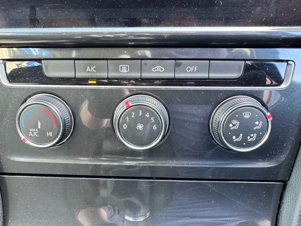 Used Volkswagen Golf 2017 for sale - 77995373: Photo 22