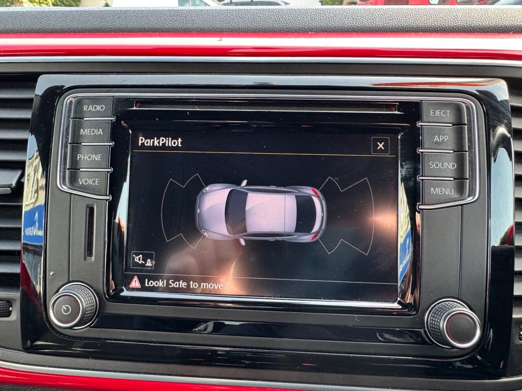 Used Volkswagen Beetle 2018 for sale - 77673687: Photo 17