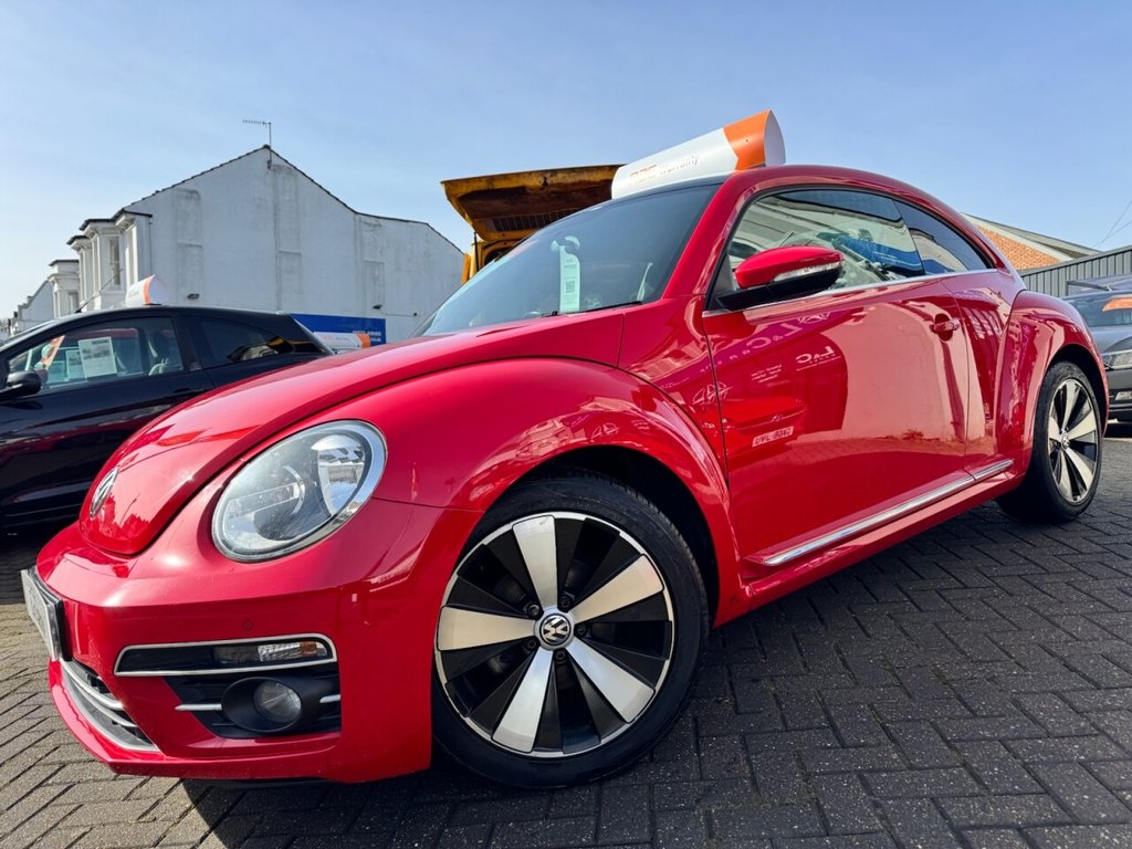 Used Volkswagen Beetle 2018 for sale - 77673687: Photo 2