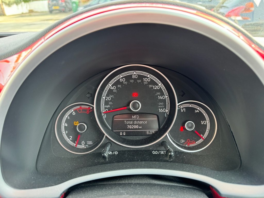 Used Volkswagen Beetle 2018 for sale - 77673687: Photo 22