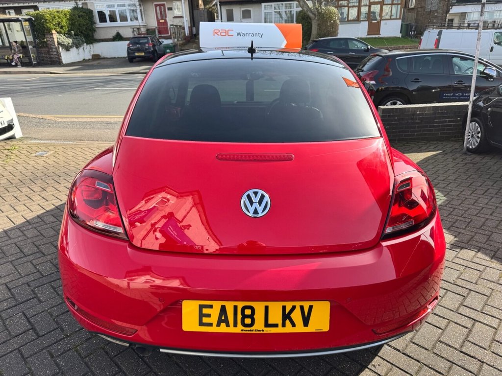 Used Volkswagen Beetle 2018 for sale - 77673687: Photo 8