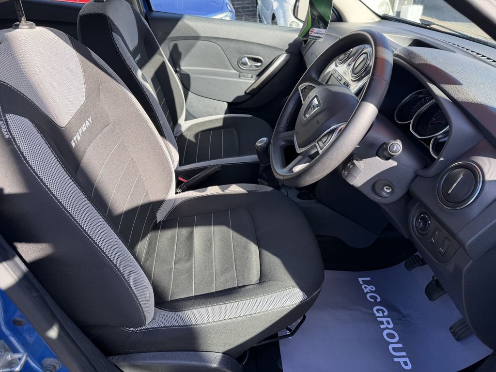 Used Dacia Sandero Stepway 2017 for sale - 77558053: Photo 17