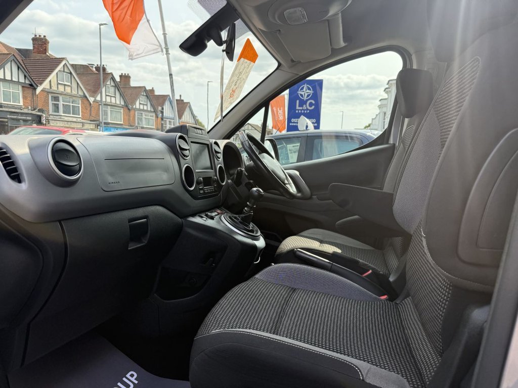 Used Peugeot Partner Tepee 2017 for sale - 77301865: Photo 12