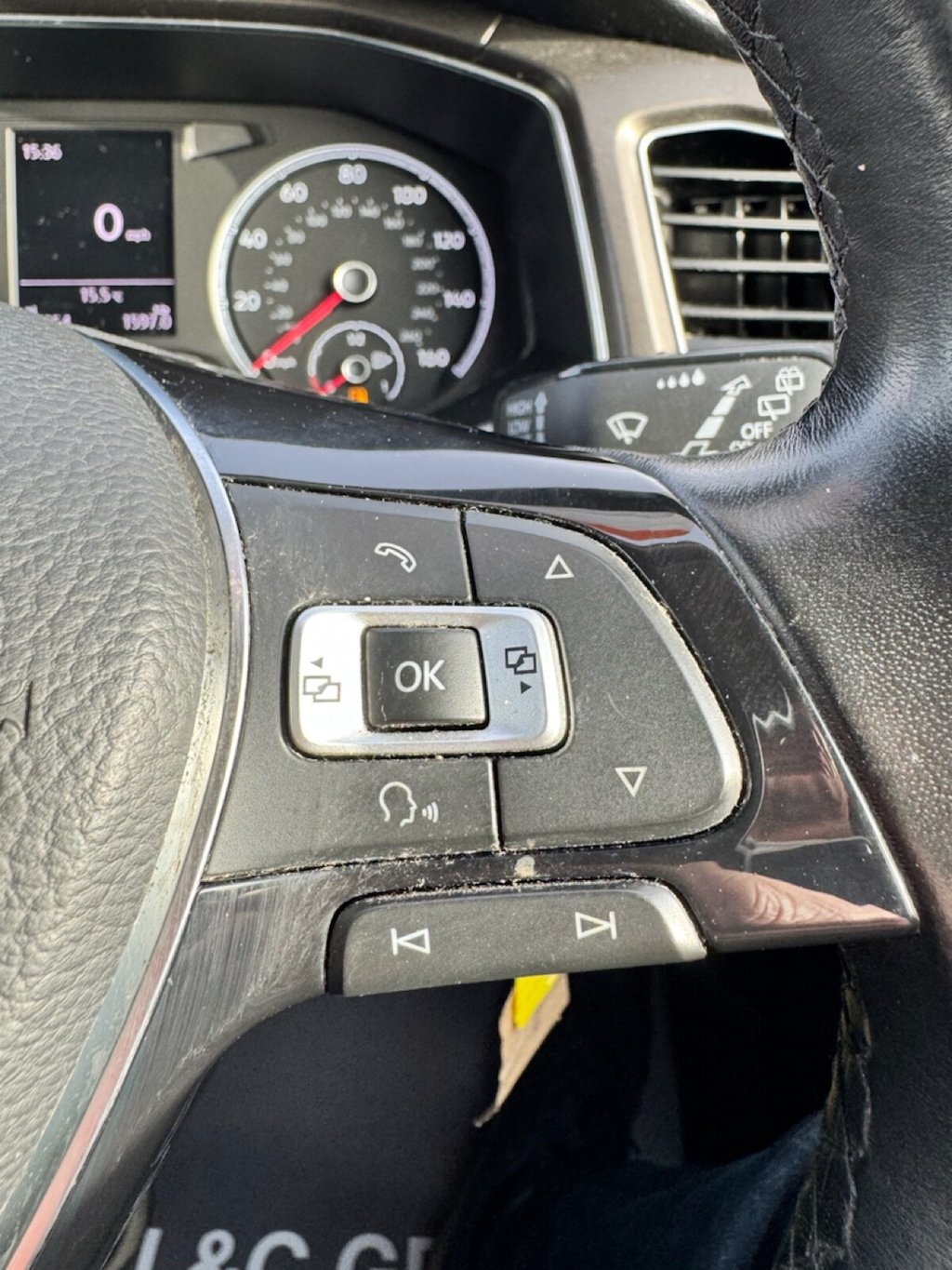 Used Volkswagen T-Roc 2018 for sale - 77792220: Photo 24