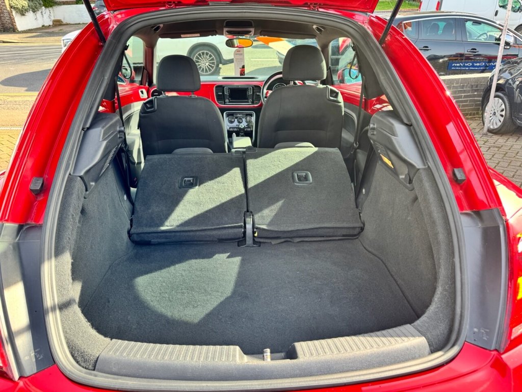 Used Volkswagen Beetle 2018 for sale - 78056266: Photo 28