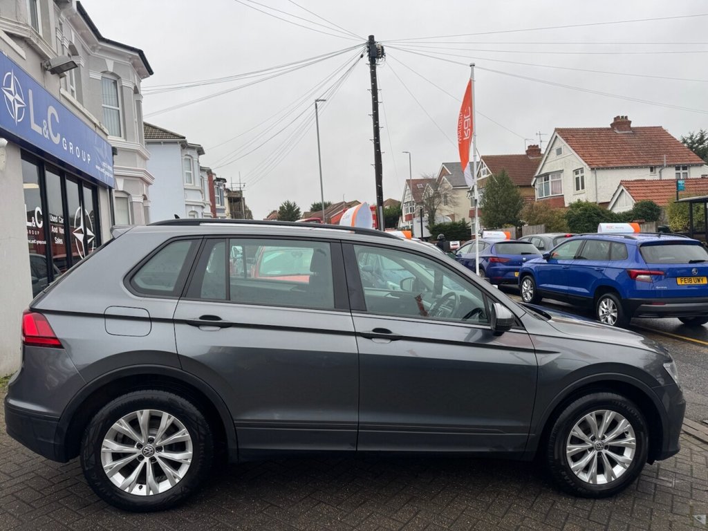Used Volkswagen Tiguan 2018 for sale - 76820211: Photo 10