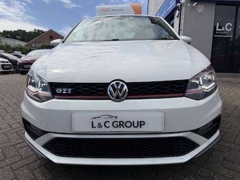 Used Volkswagen Polo 2016 for sale - 75270297: Photo