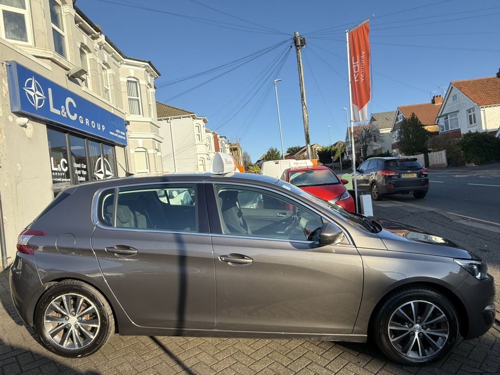 Used Peugeot 308 2016 for sale - 76954021: Photo 10
