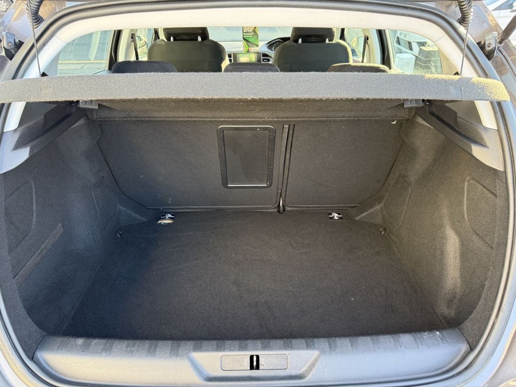 Used Peugeot 308 2016 for sale - 76954021: Photo 11