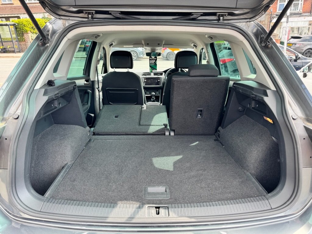 Used Volkswagen Tiguan 2018 for sale - 77995382: Photo 28