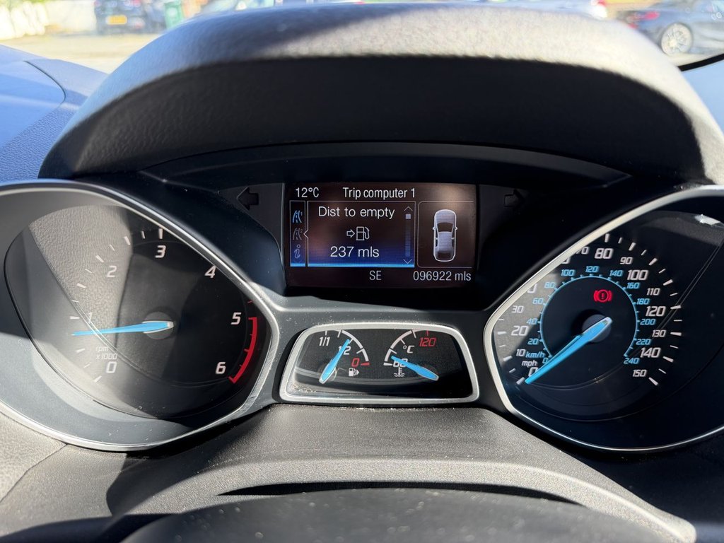 Used Ford Kuga 2015 for sale - 77673505: Photo 32