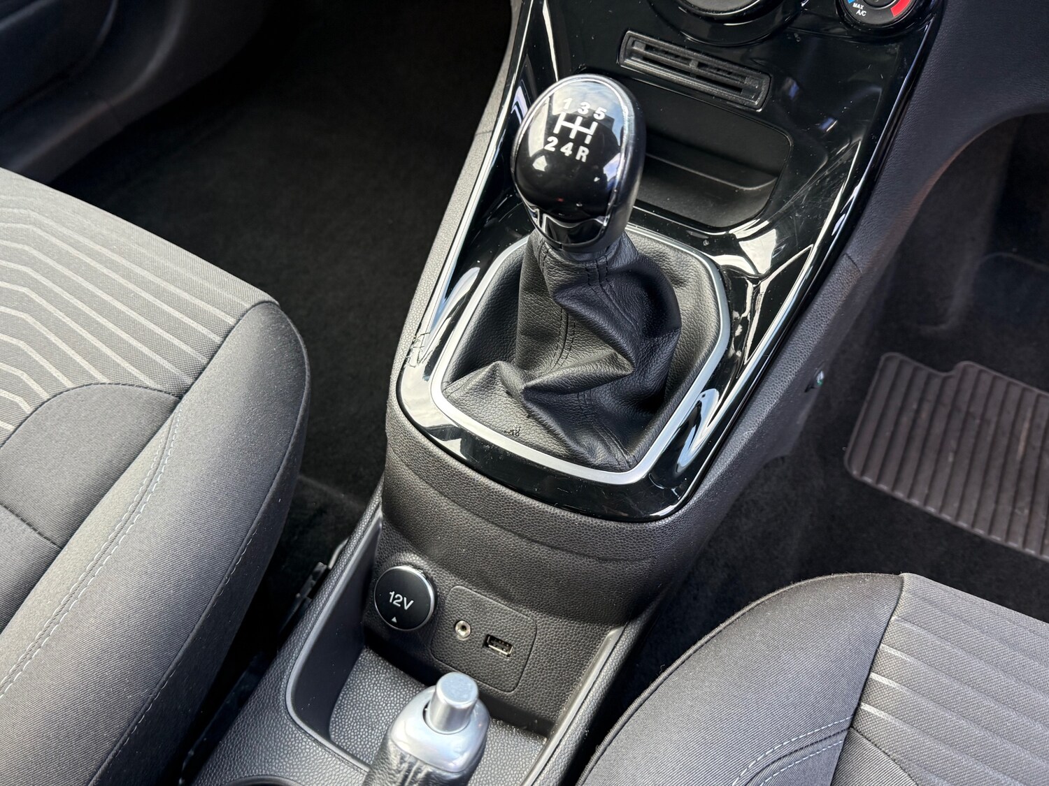 Used Ford Fiesta 2014 for sale - 77545481: Photo 22