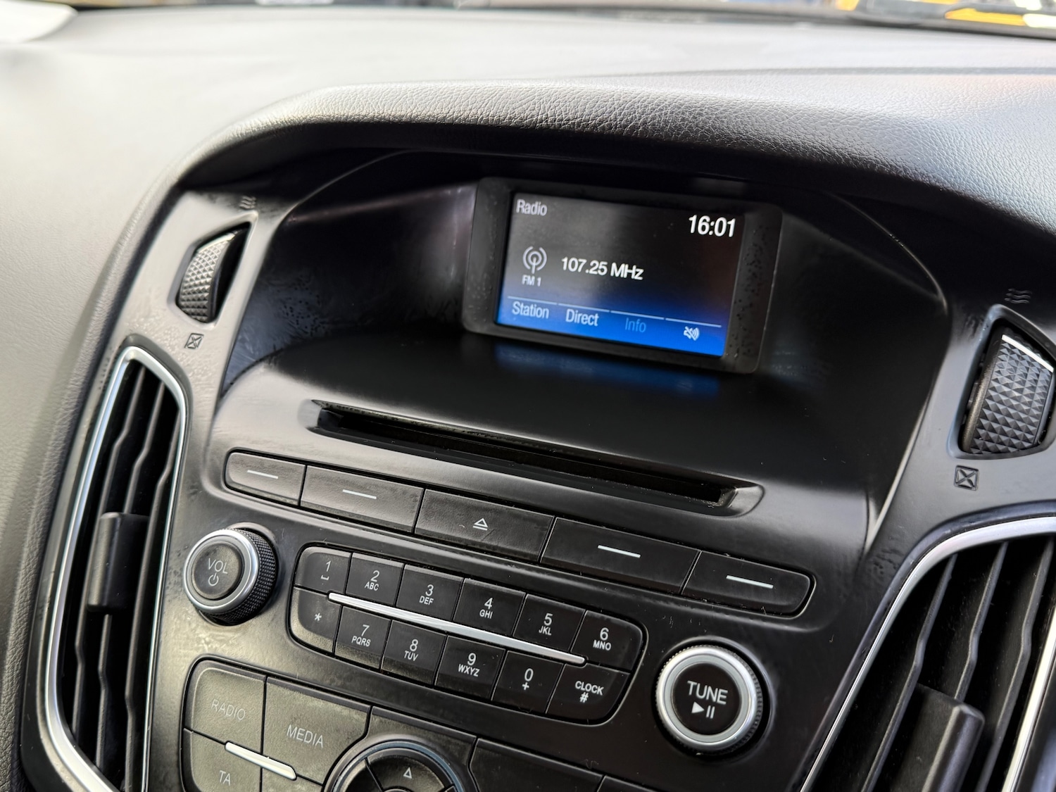 Used Ford Focus 2015 for sale - 76355367: Photo 22