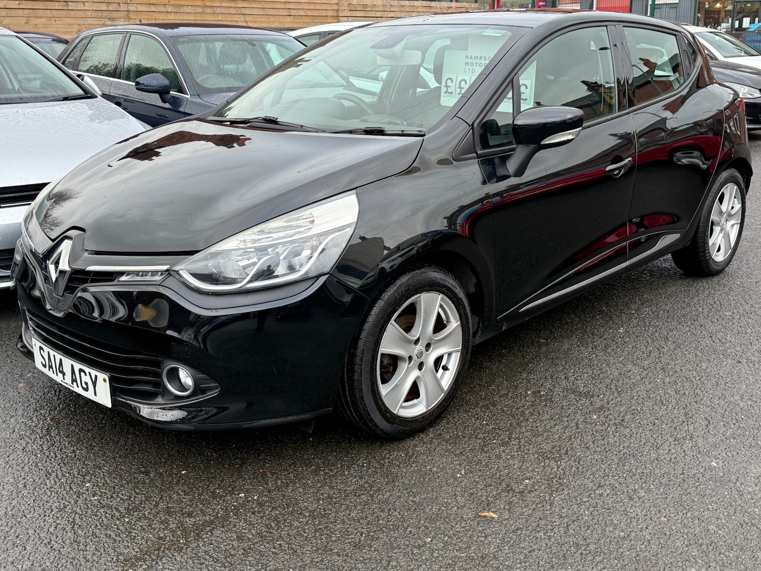 Used Renault Clio 2014 for sale - 76427837: Photo 10