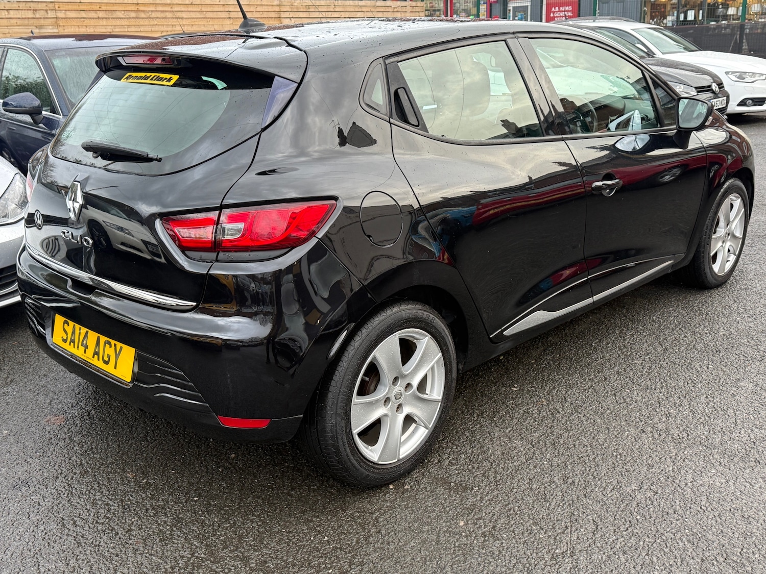 Used Renault Clio 2014 for sale - 76427837: Photo 11