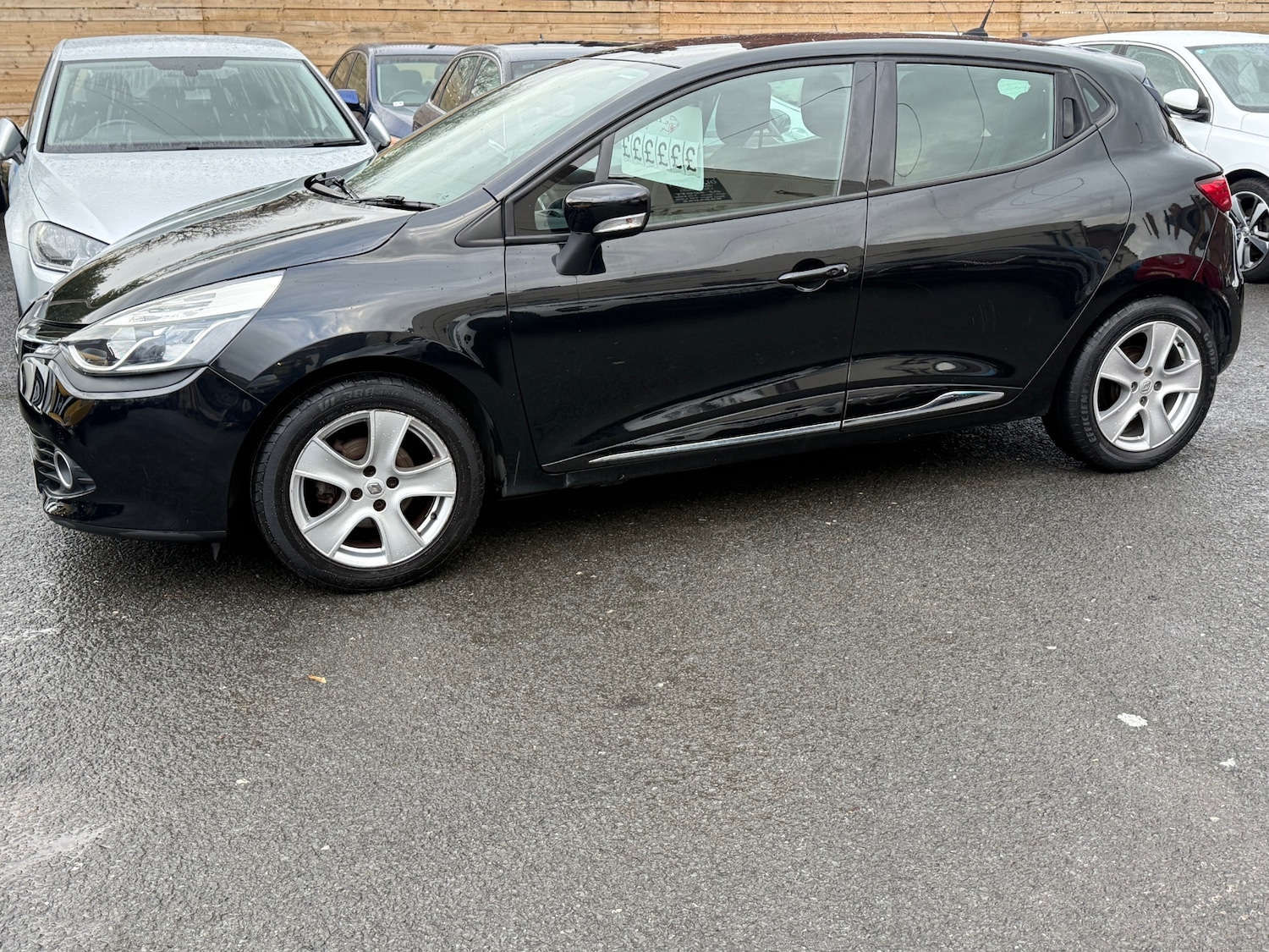 Used Renault Clio 2014 for sale - 76427837: Photo 16