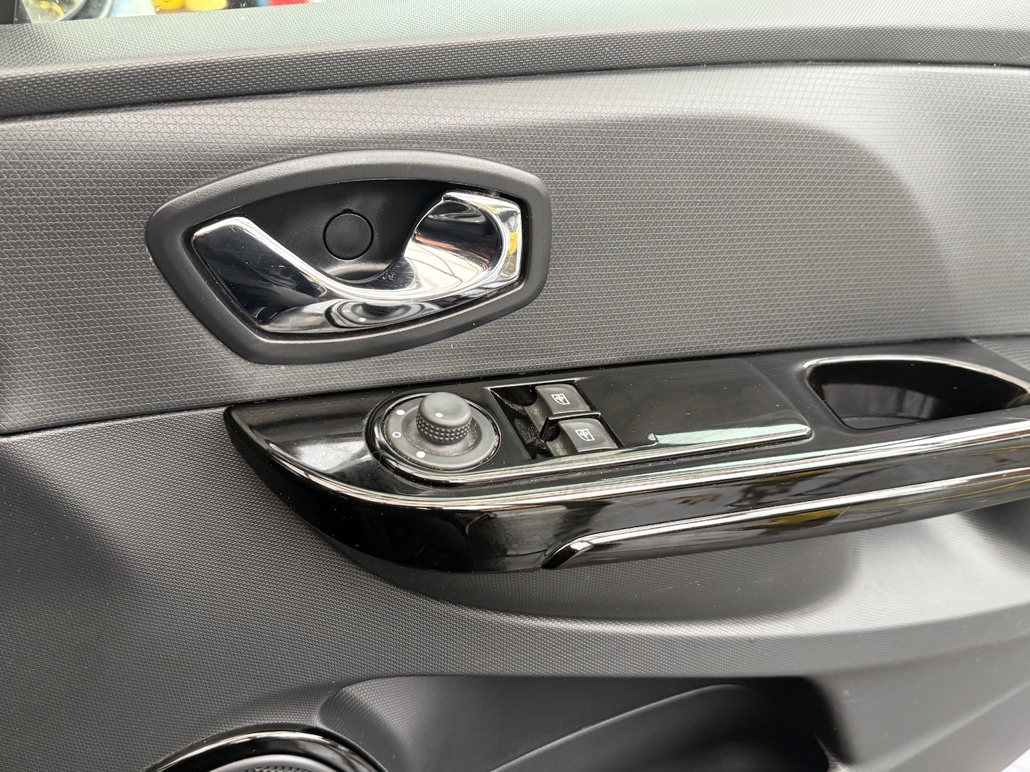 Used Renault Clio 2014 for sale - 76427837: Photo 29