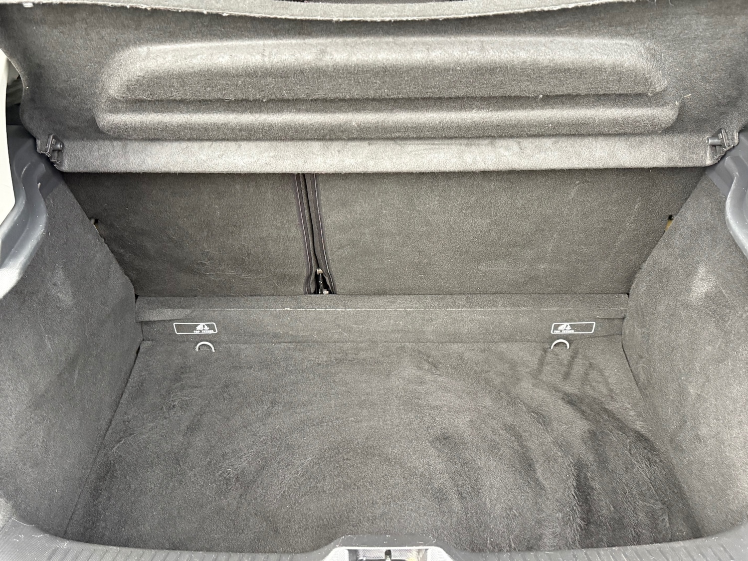 Used Renault Clio 2014 for sale - 76427837: Photo 40