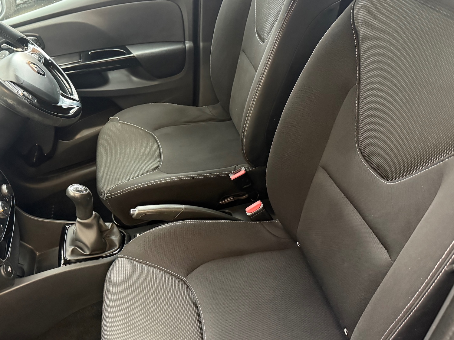 Used Renault Clio 2014 for sale - 76427837: Photo 7