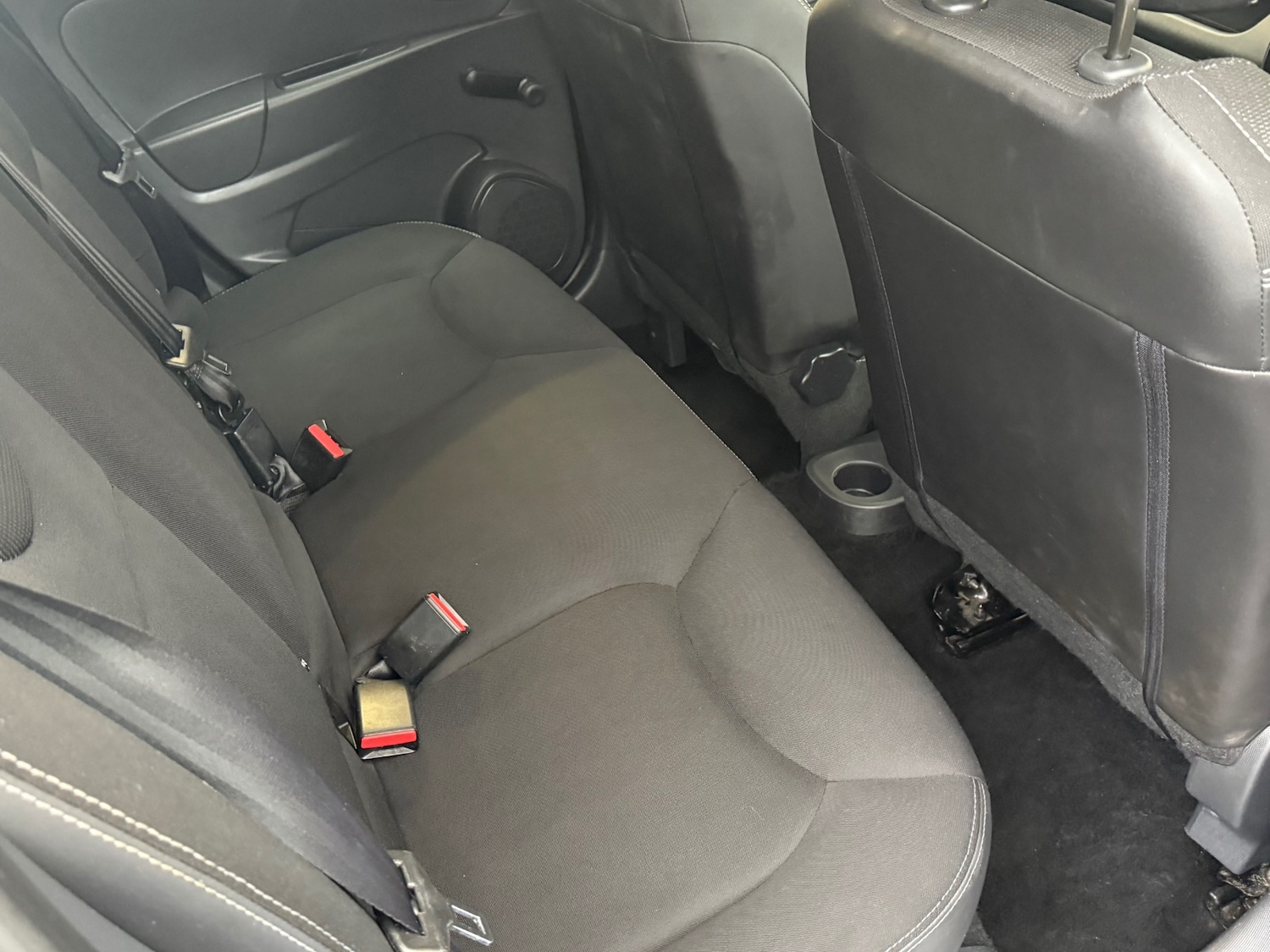 Used Renault Clio 2014 for sale - 76427837: Photo 8