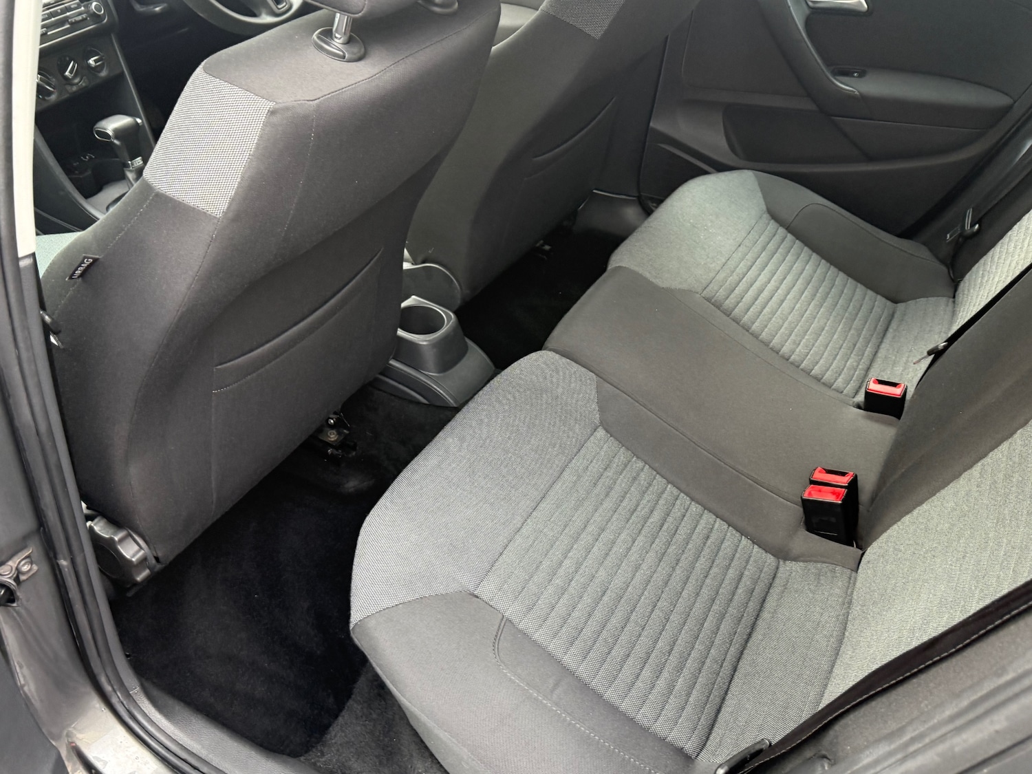 Used Volkswagen Polo 2010 for sale - 76382687: Photo 30