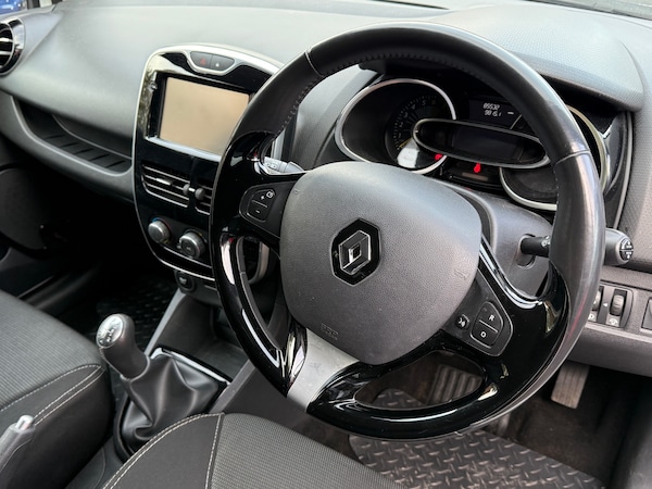 Used Renault Clio 2015 for sale - 75935994: Photo 14