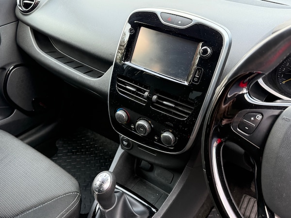 Used Renault Clio 2015 for sale - 75935994: Photo 20