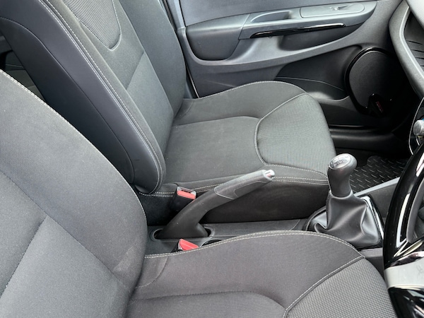 Used Renault Clio 2015 for sale - 75935994: Photo 27