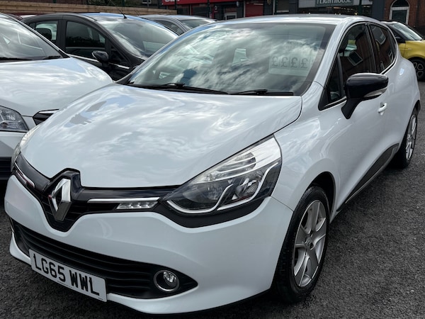 Used Renault Clio 2015 for sale - 75935994: Photo 2