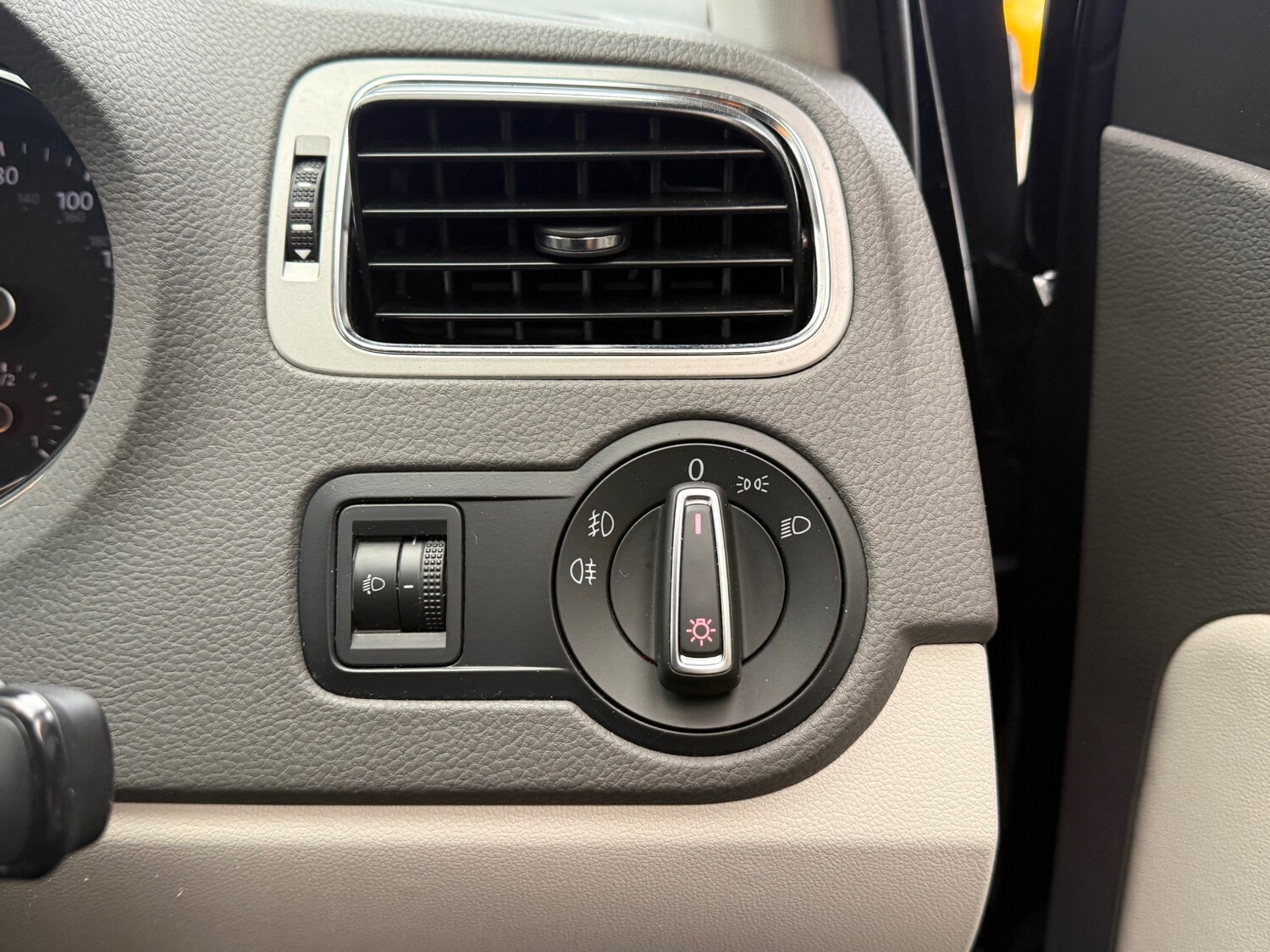 Used Volkswagen Polo 2017 for sale - 78001563: Photo 22