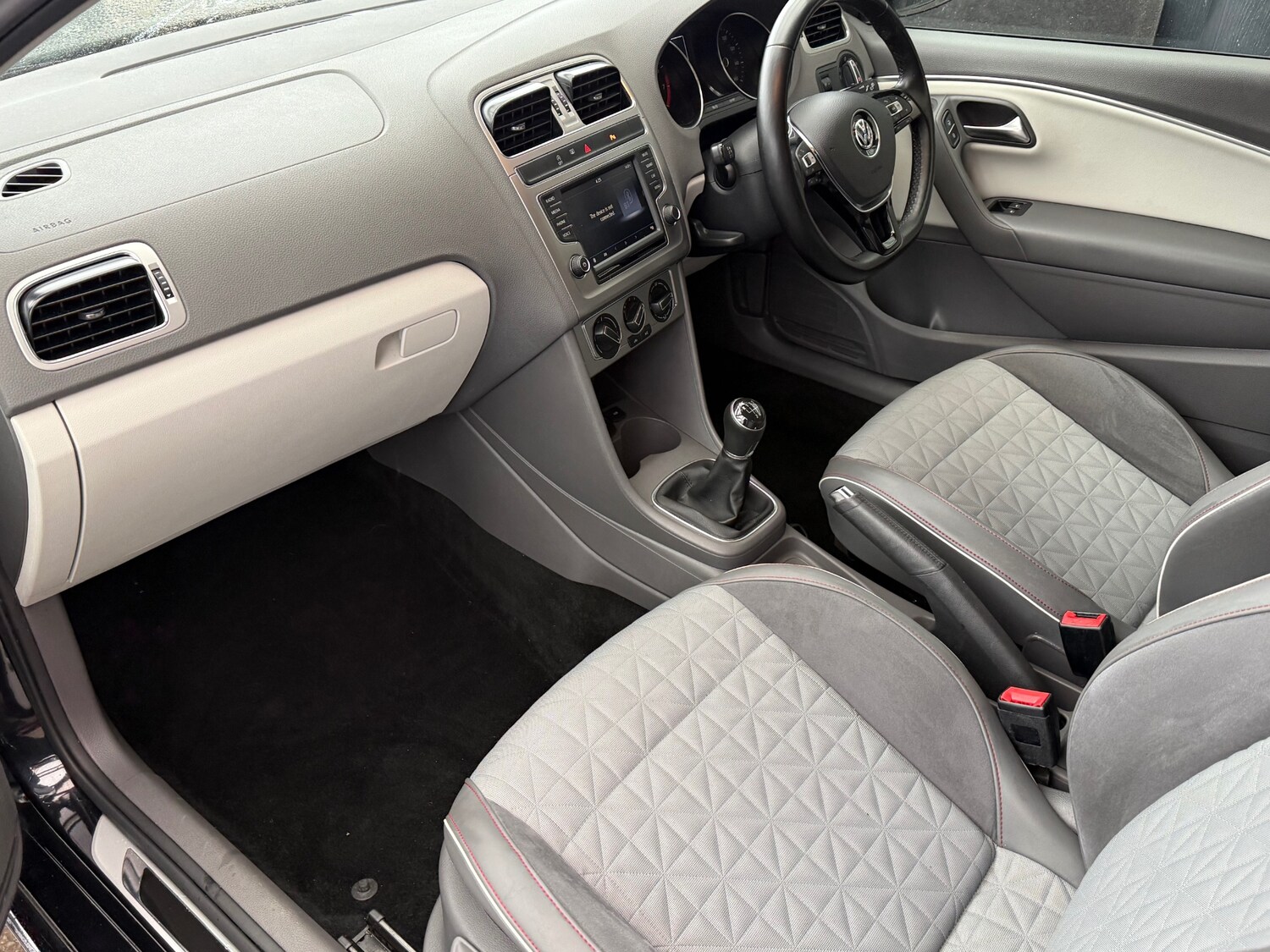 Used Volkswagen Polo 2017 for sale - 78001563: Photo 35