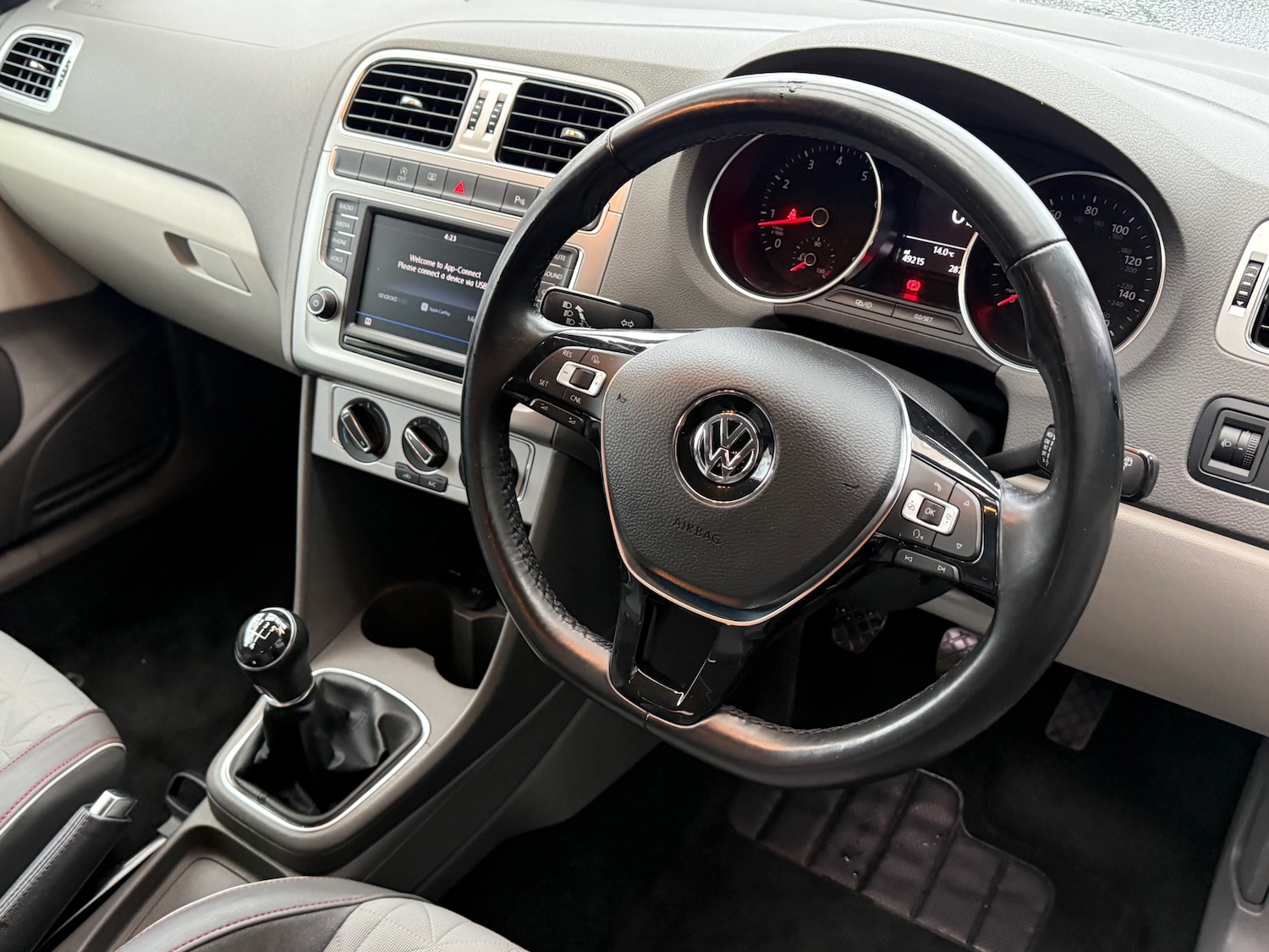 Used Volkswagen Polo 2017 for sale - 78001563: Photo 5