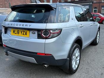 Used Land Rover Discovery Sport 2018 for sale - 79176694: Photo