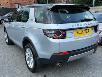 Used Land Rover Discovery Sport 2018 for sale - 79176694: Photo